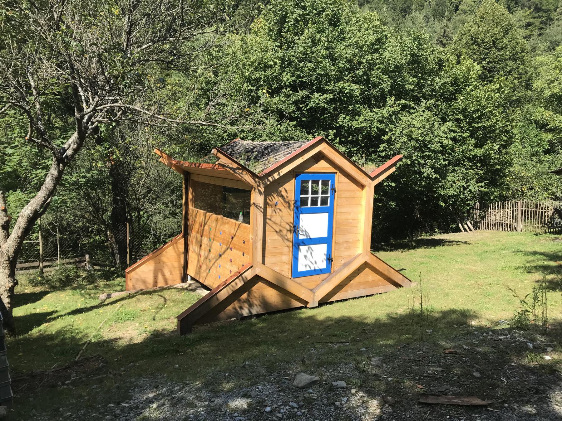 Dr. Api House, Apidomček